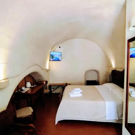 Gasthuis Cave Sassi 3*